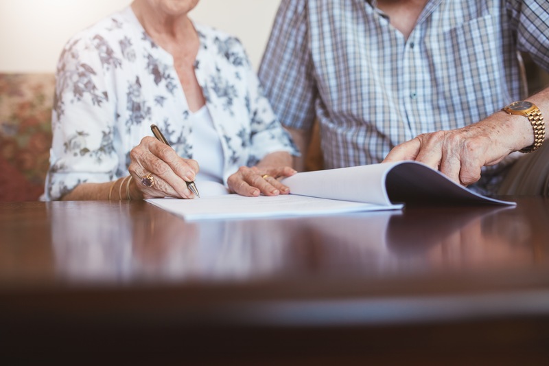 Understanding Living Wills and Healthcare Surrogates in Florida: Empowering Your Healthcare Decisions